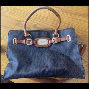 Michael Kors women’s purse